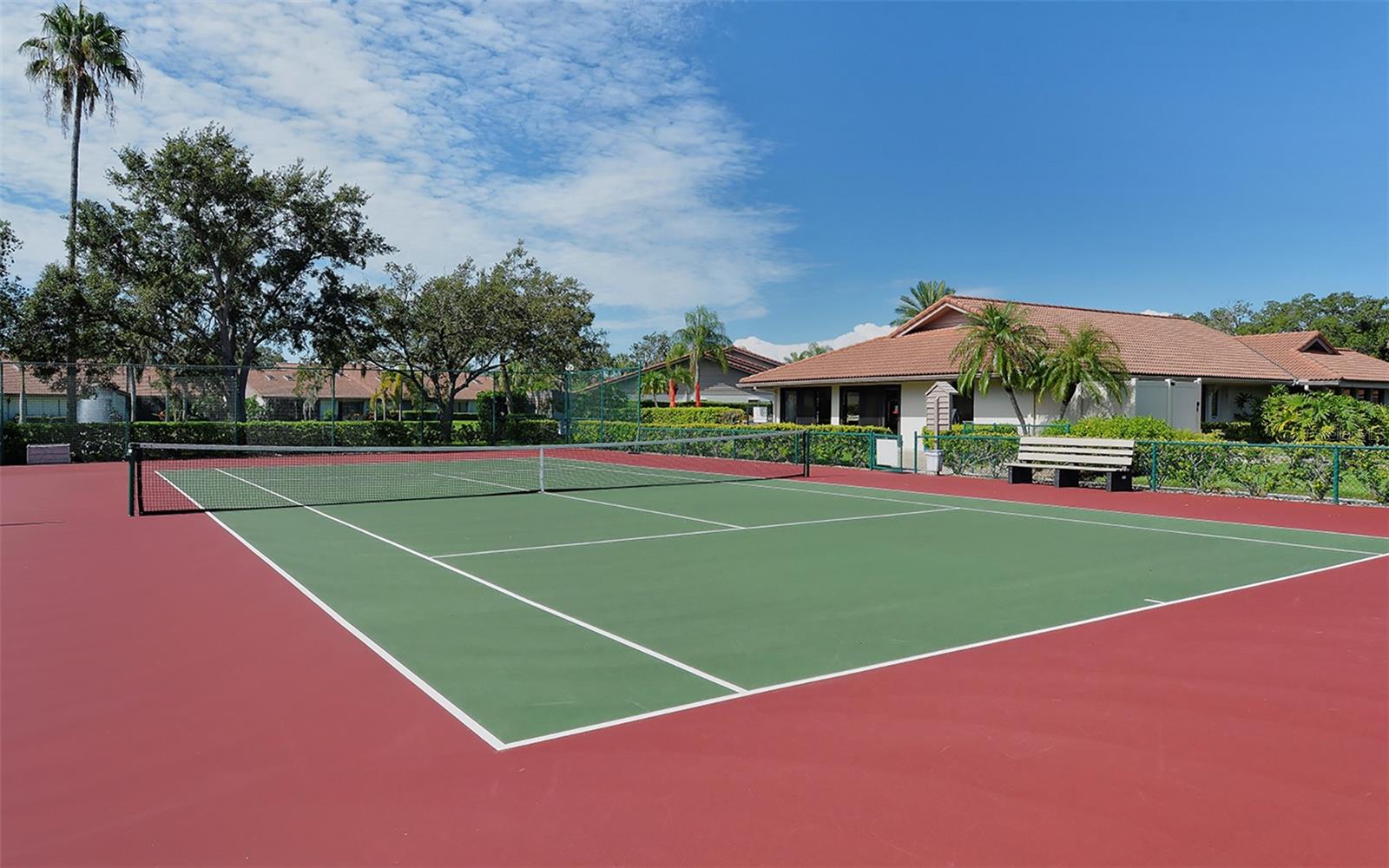 LAKESHORE VILLAGE - Residential