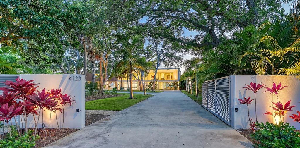 Photo of 4123 Bay Shore Road, Sarasota, FL 34234 (MLS # A4688729)