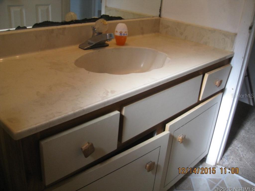 Village Green Twnhs Condo - Residential