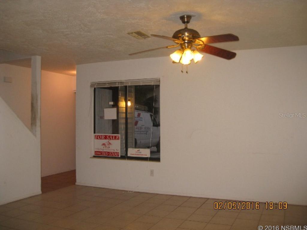 Village Green Twnhs Condo - Residential