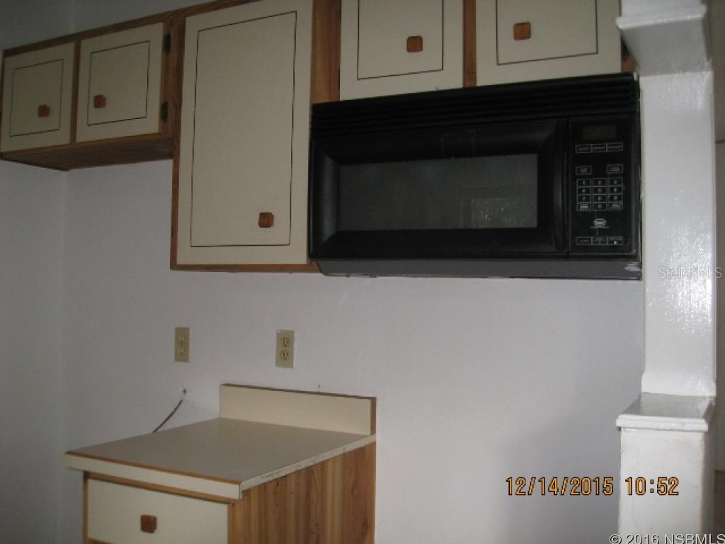 Village Green Twnhs Condo - Residential