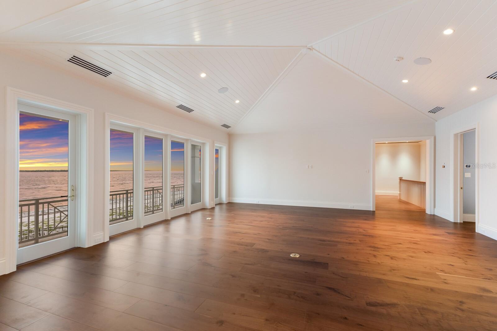 HILL TIDE ESTATES - Residential