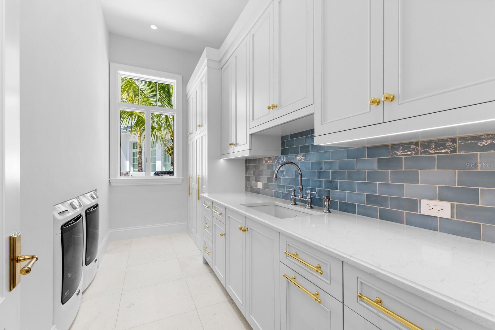 HILL TIDE ESTATES - Residential