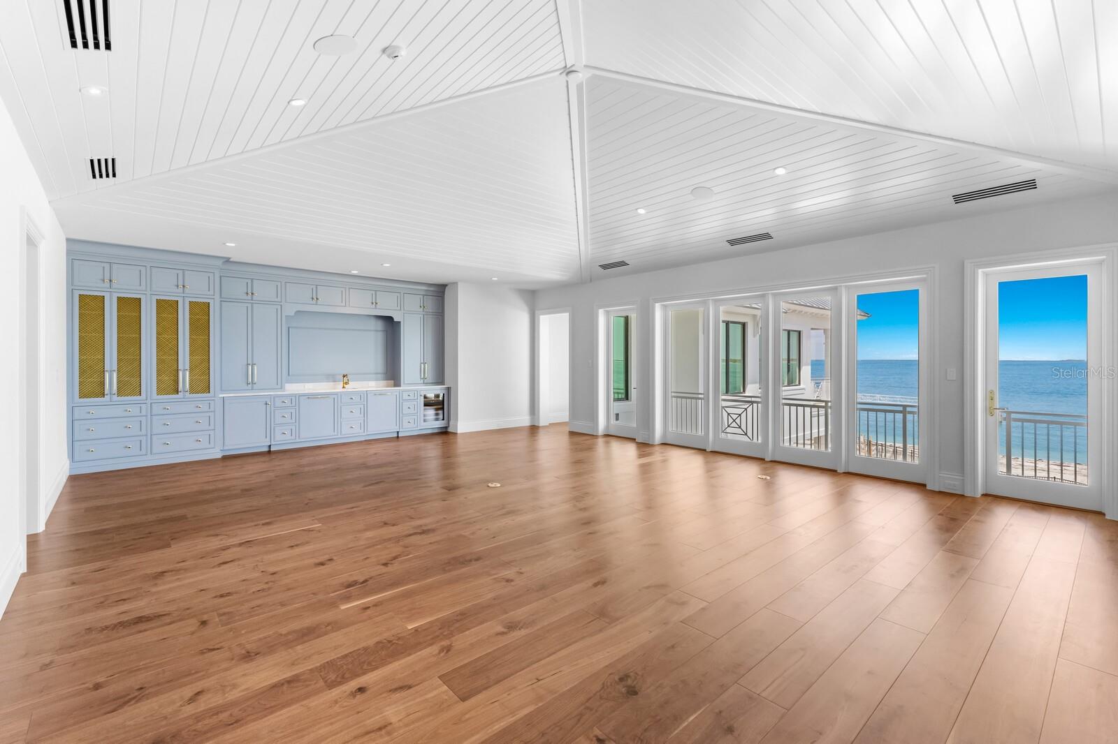 HILL TIDE ESTATES - Residential