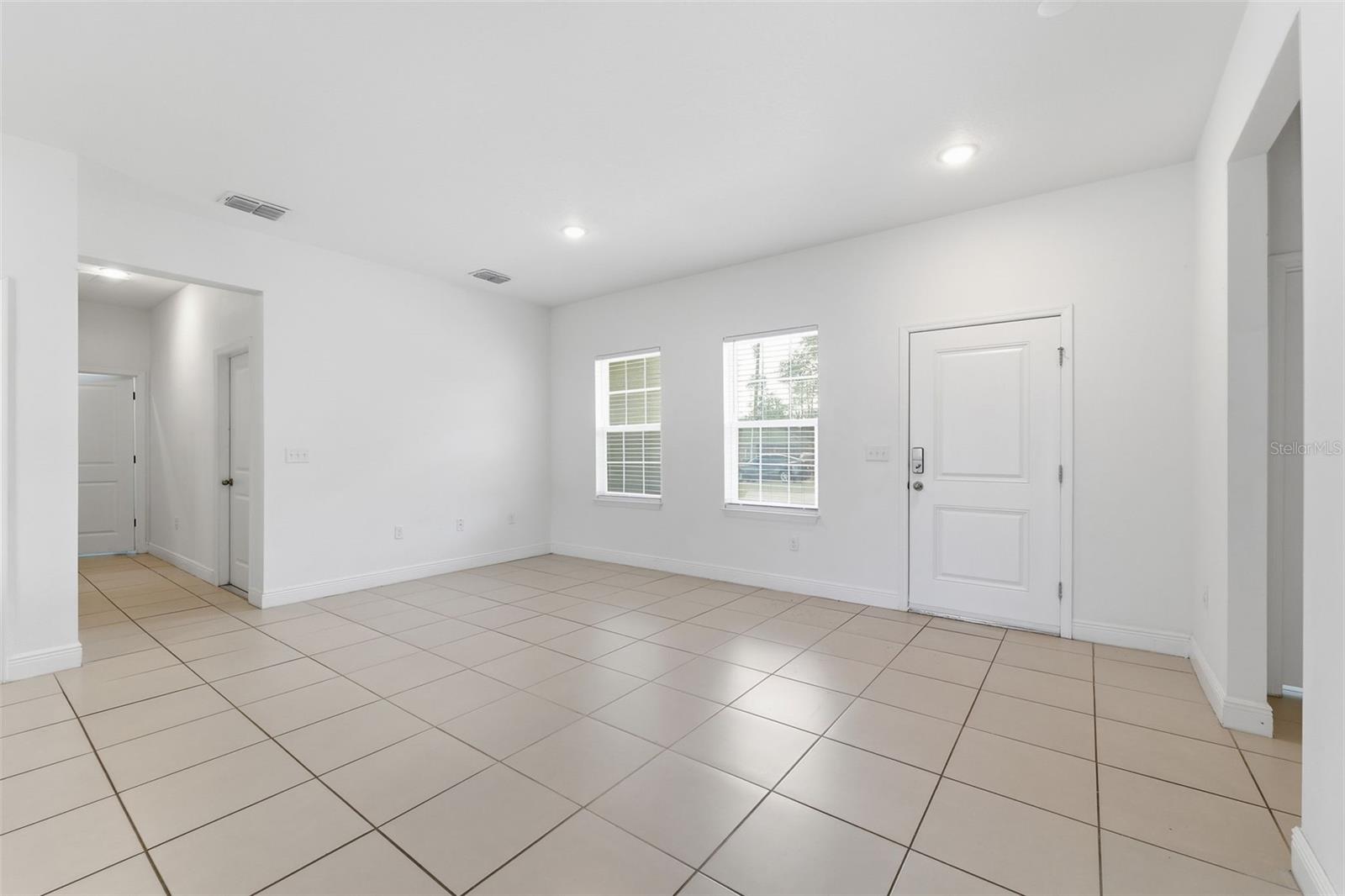 MARION OAKS UN 01 - Residential