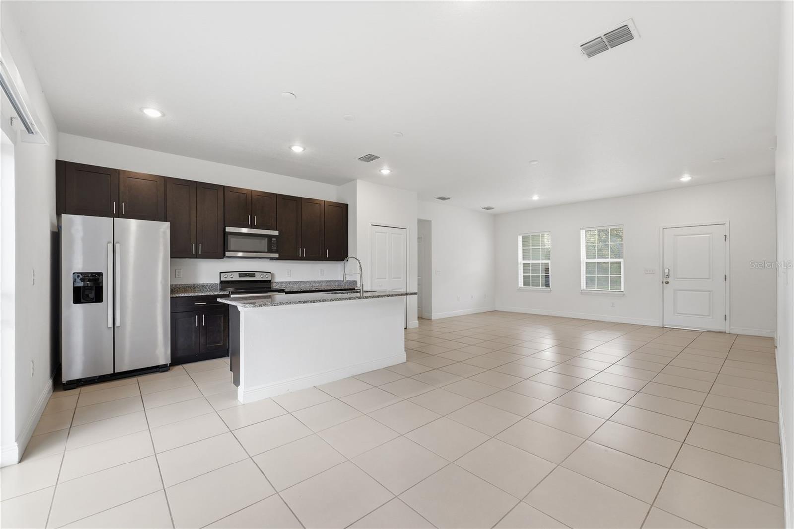 MARION OAKS UN 01 - Residential