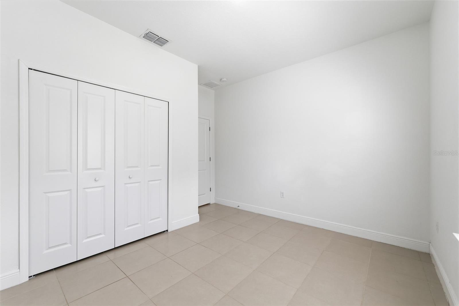 MARION OAKS UN 01 - Residential