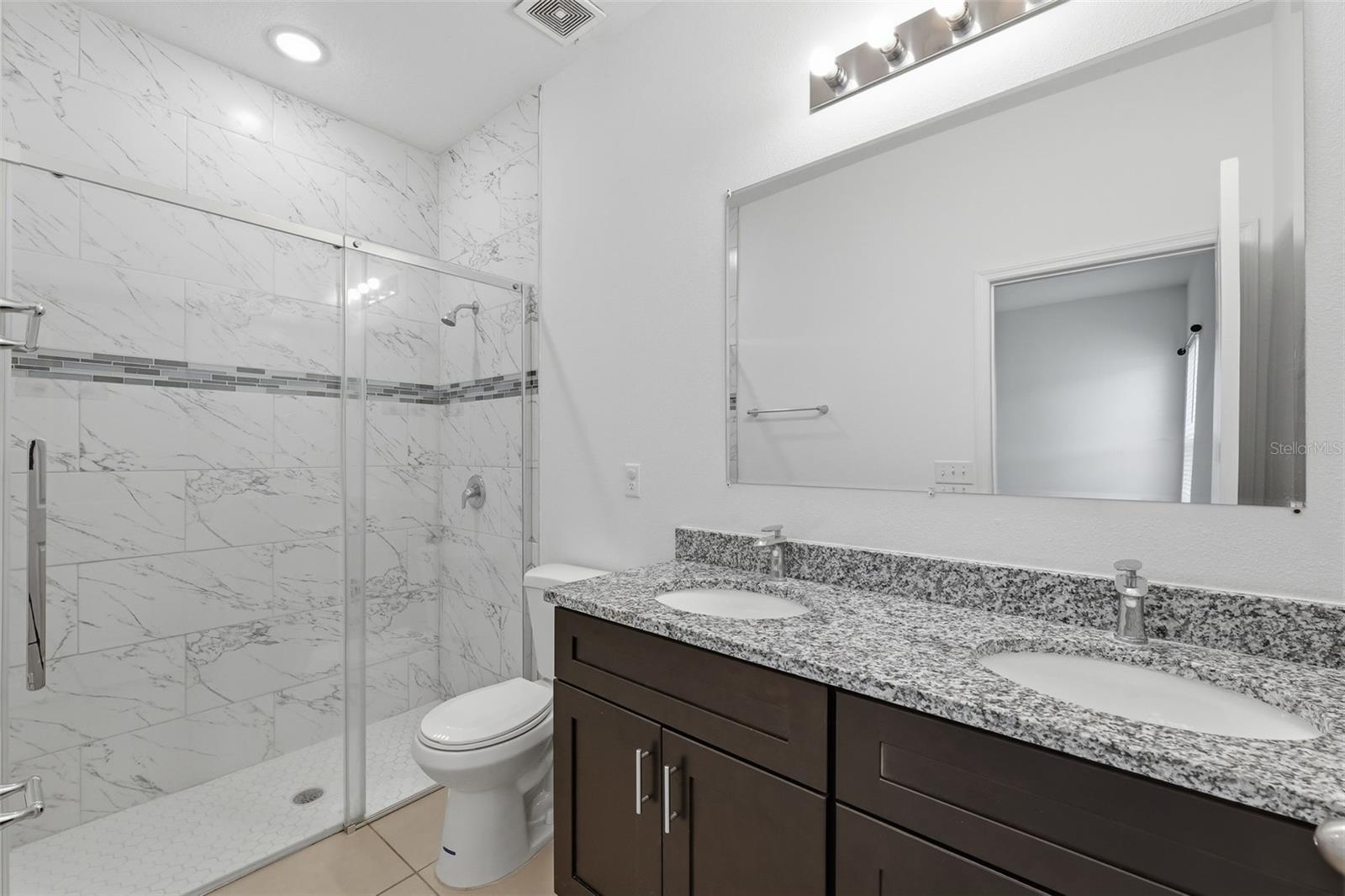 MARION OAKS UN 01 - Residential