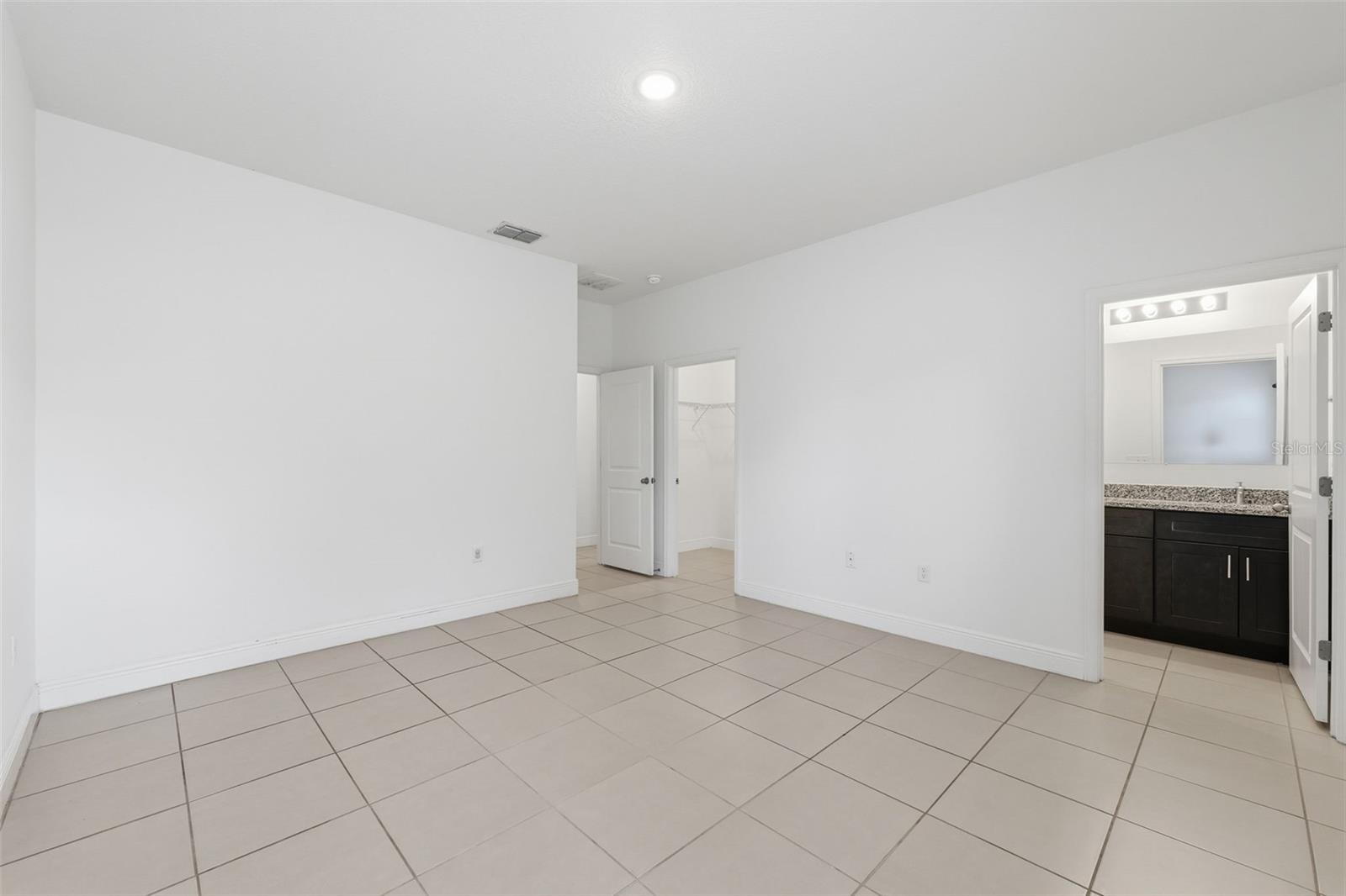 MARION OAKS UN 01 - Residential