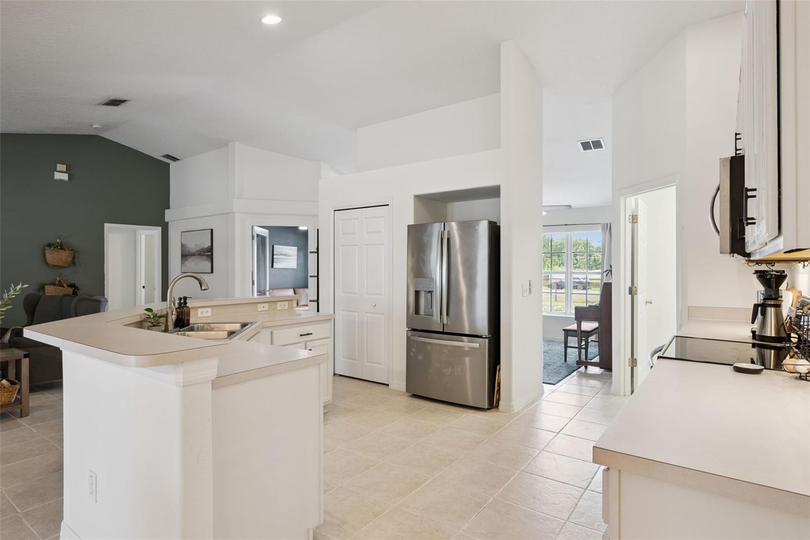 CAPE ORLANDO ESTATES - Residential