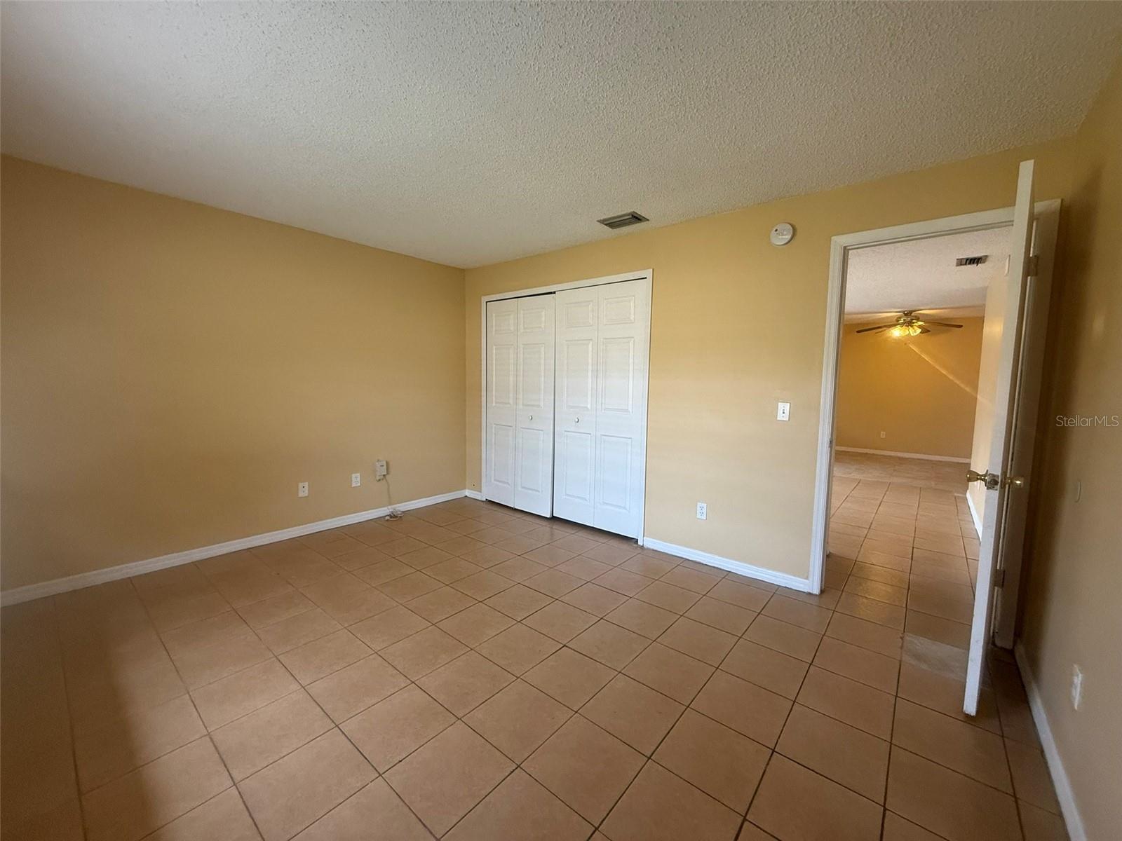 BLOOMINGDALE VILLAS UNIT 1 - Residential Lease