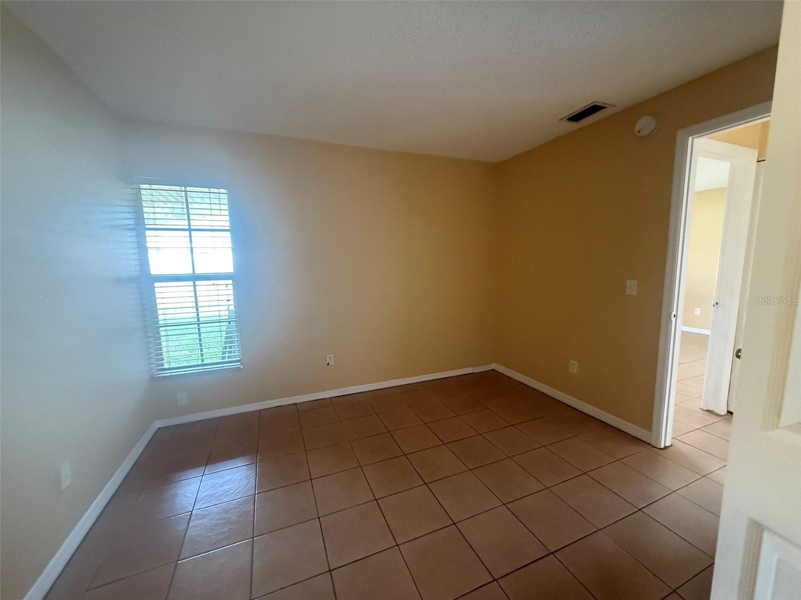 BLOOMINGDALE VILLAS UNIT 1 - Residential Lease