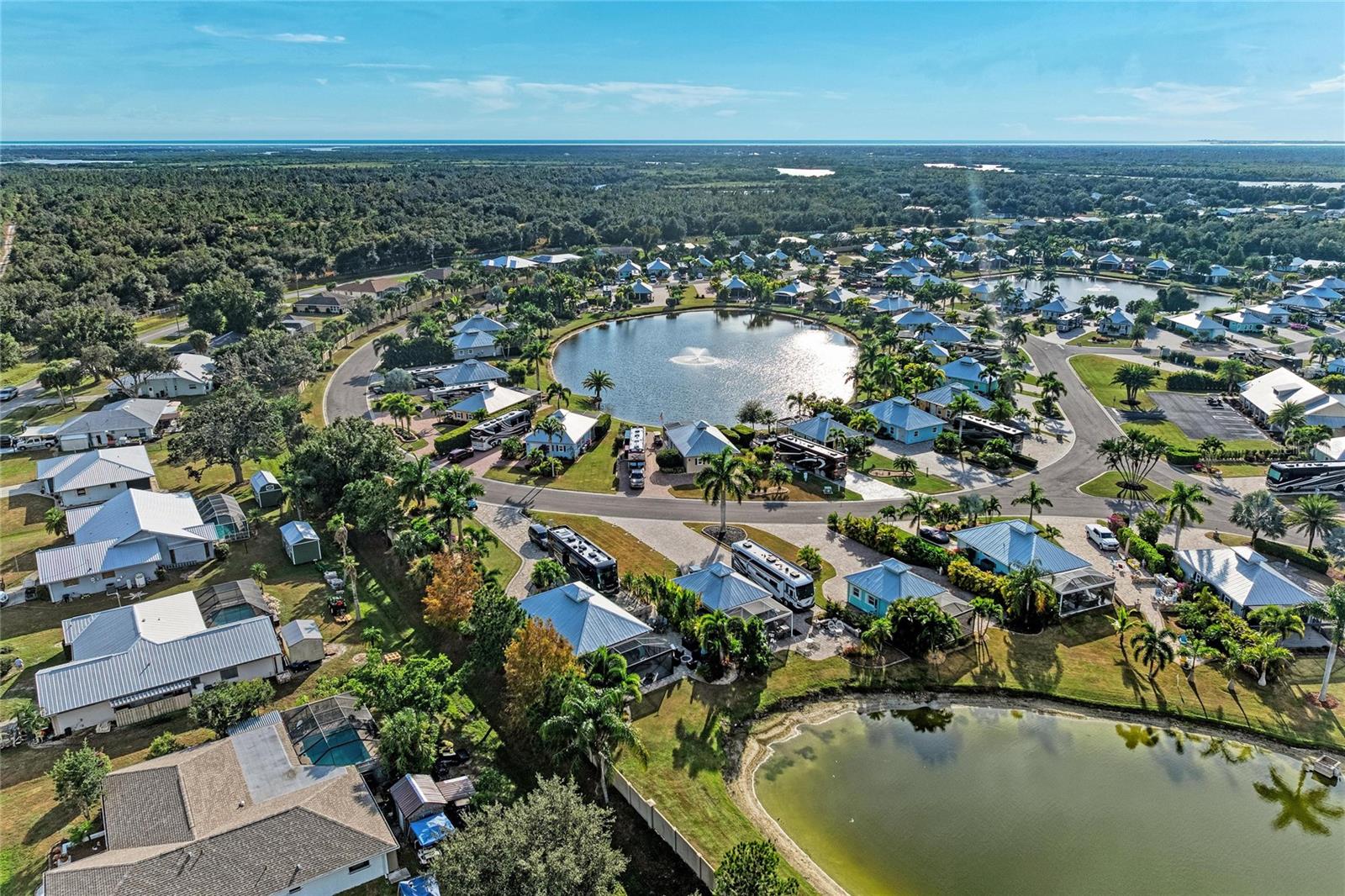 THORNTON CRK MOTORCOACH RESIDENCE - Residential