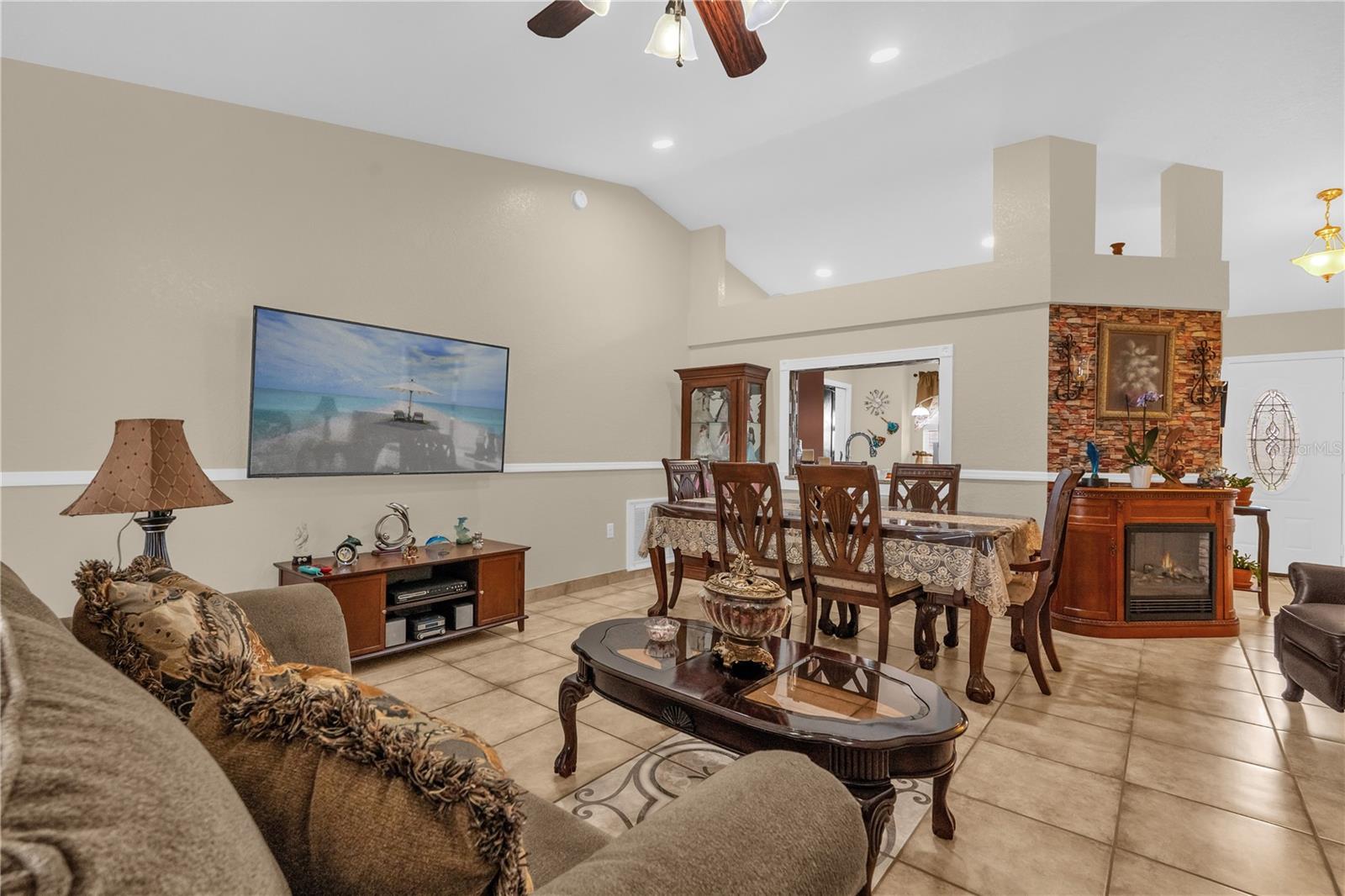 1366 MERRIMACK PLACE