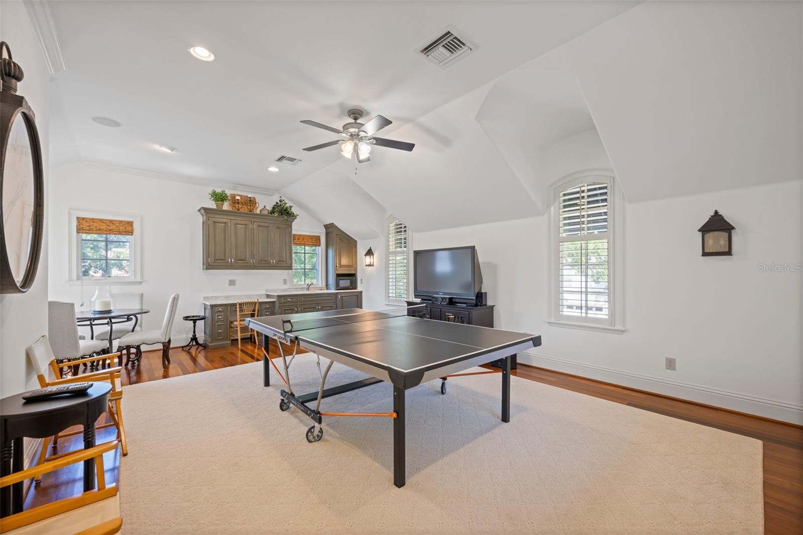 PENNSYLVANIA PLACE REP - Residential