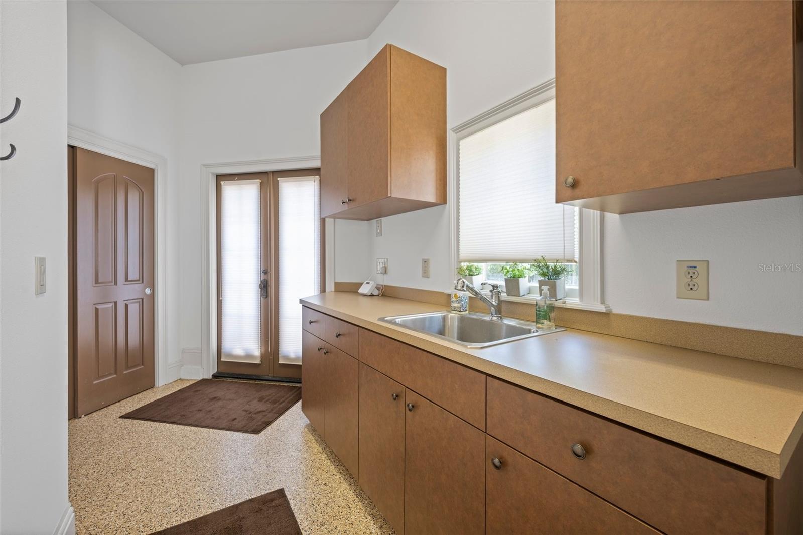 PENNSYLVANIA PLACE REP - Residential