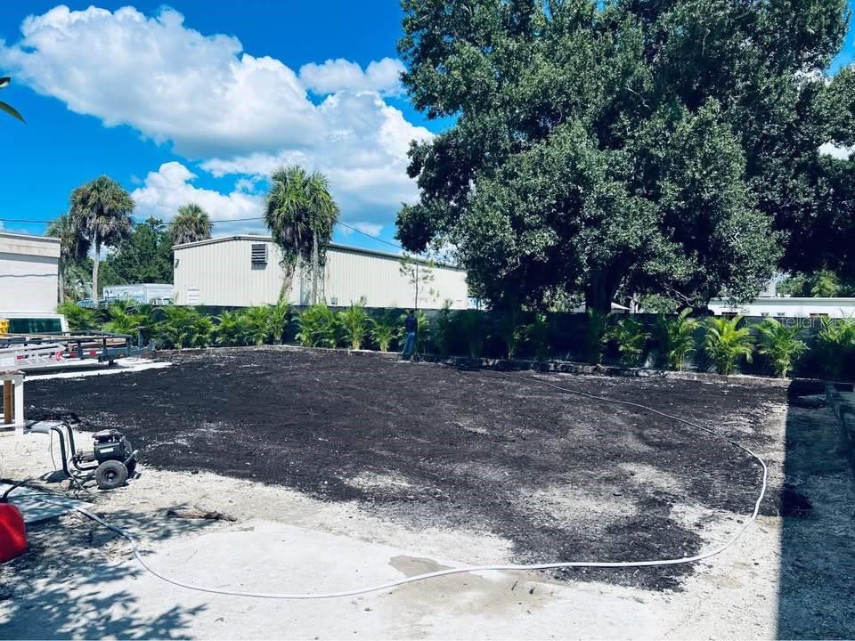 ACREAGE & UNREC - Commercial Lease