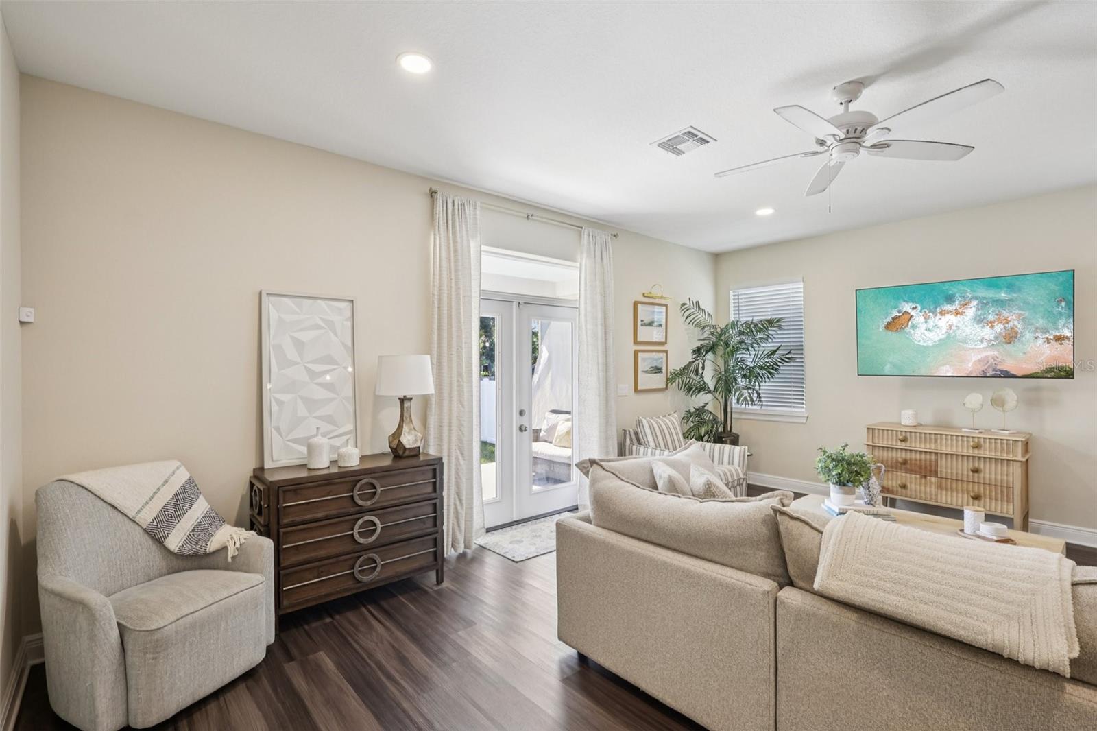 1807 E POWHATAN AVENUE