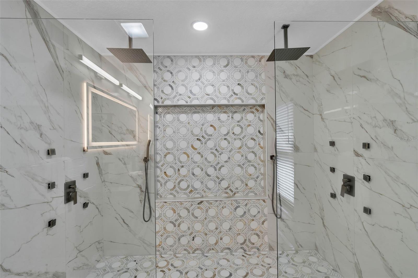 PINE HOLLOW - Residential Lease