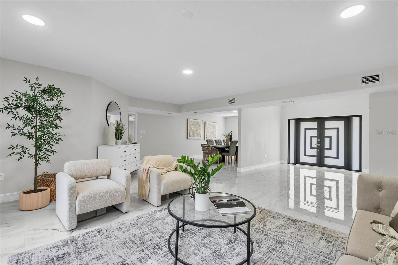 PINE HOLLOW - Residential Lease