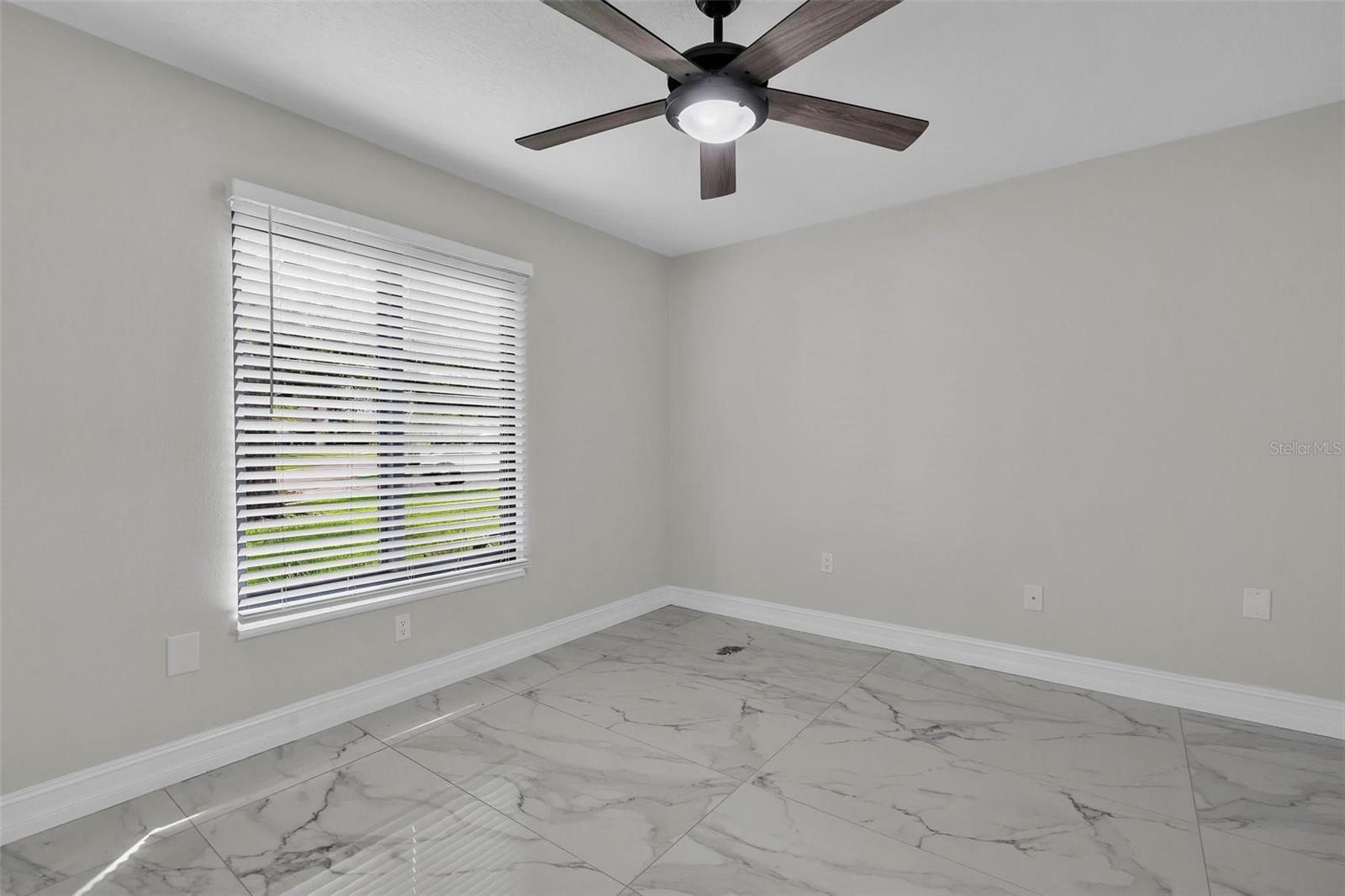 PINE HOLLOW - Residential Lease