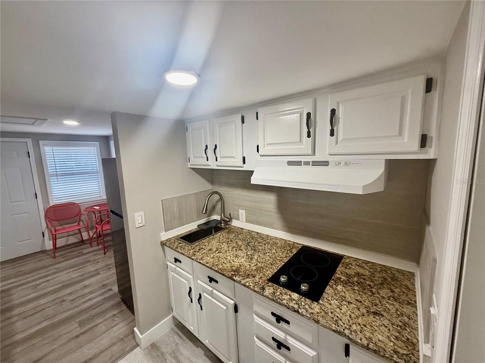 ACREAGE & UNREC - Residential Lease