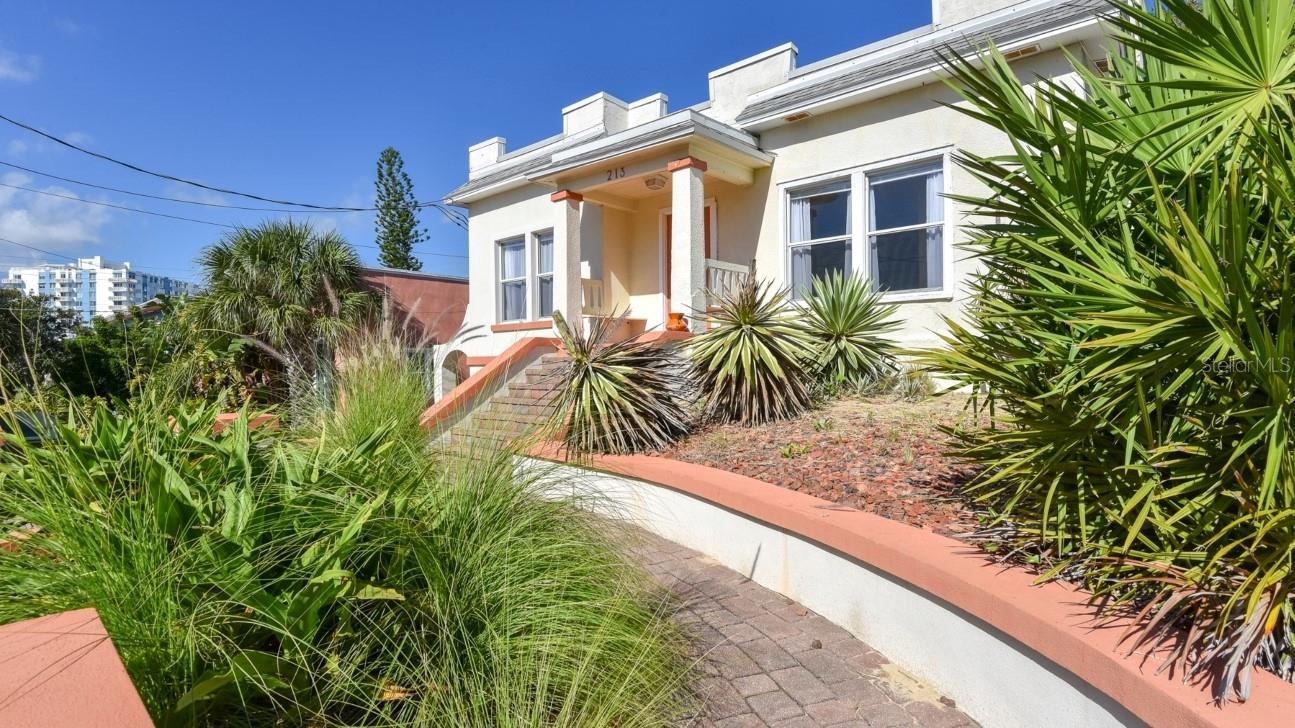 CURTIS BLK 19 EAST DAYTON - Residential