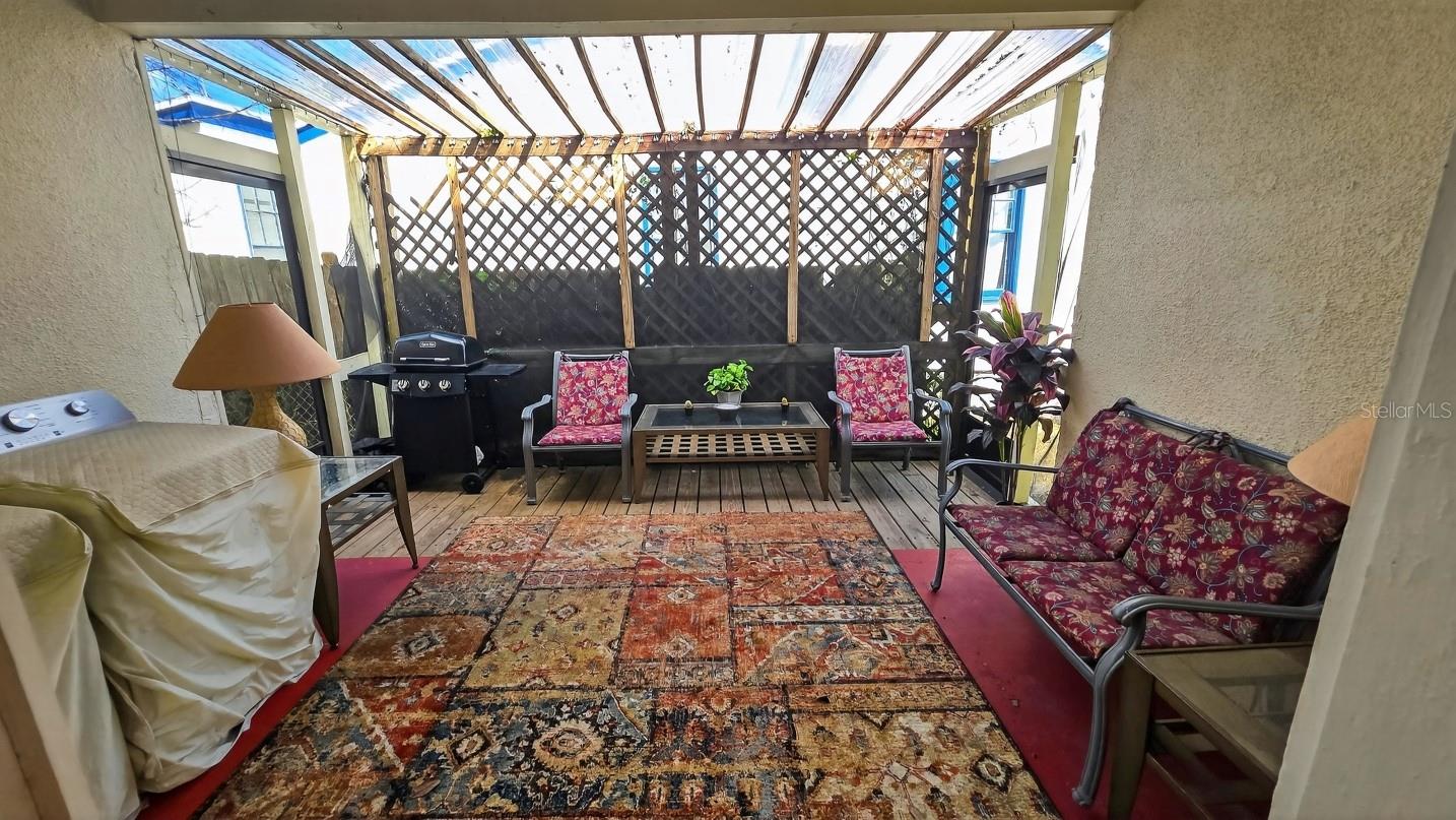 CURTIS BLK 19 EAST DAYTON - Residential