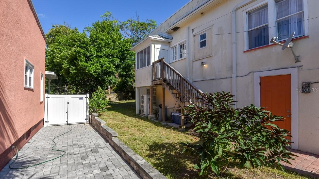 CURTIS BLK 19 EAST DAYTON - Residential