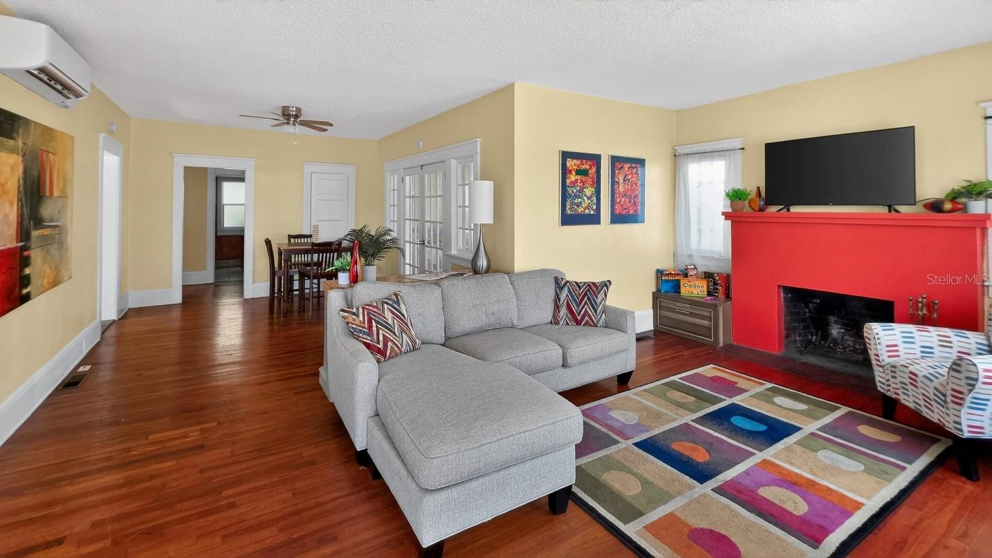 CURTIS BLK 19 EAST DAYTON - Residential