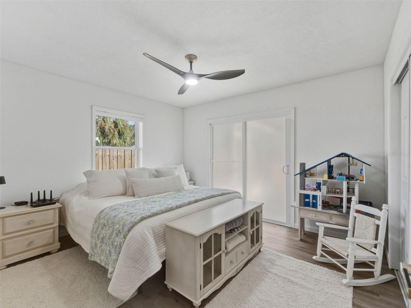 BAYWOOD SHORES - Residential