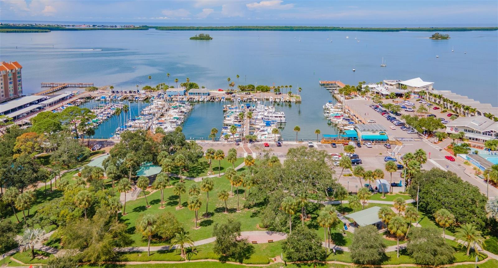 BAYWOOD SHORES - Residential