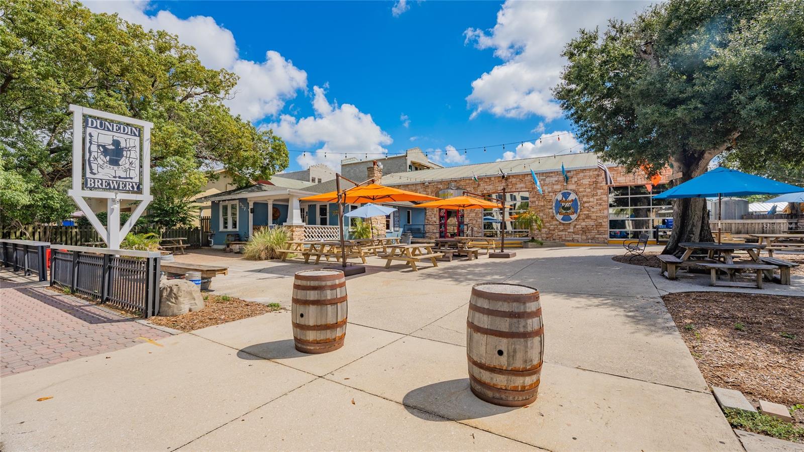 BAYWOOD SHORES - Residential