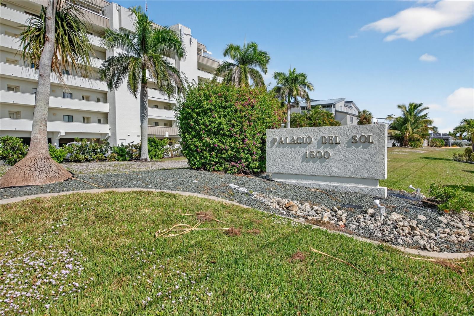 PALACIO DEL SOL - Residential