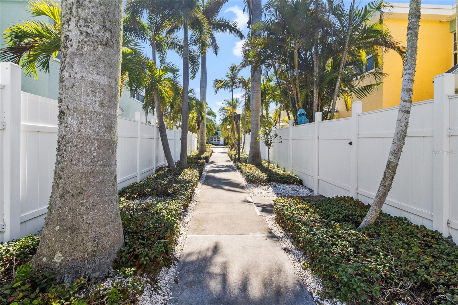 19417 GULF BOULEVARD C109