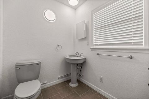 Tiny photo for 46 Magnolia Avenue, Yankeetown, FL 34498 (MLS # O6406507)
