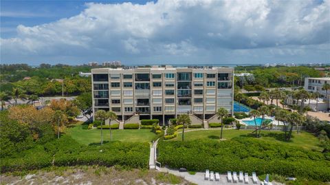 A home in LONGBOAT KEY