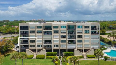 A home in LONGBOAT KEY