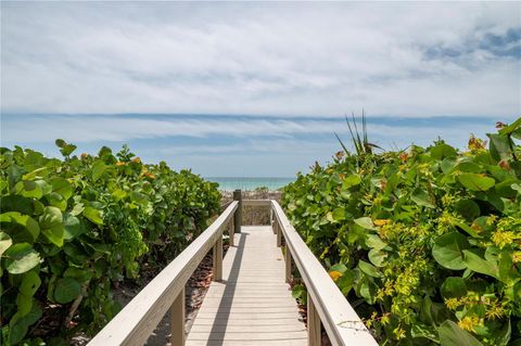 A home in LONGBOAT KEY