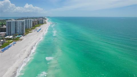 A home in LONGBOAT KEY