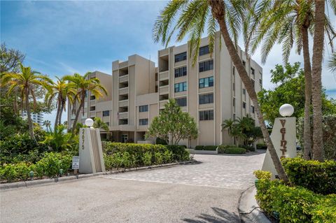 A home in LONGBOAT KEY