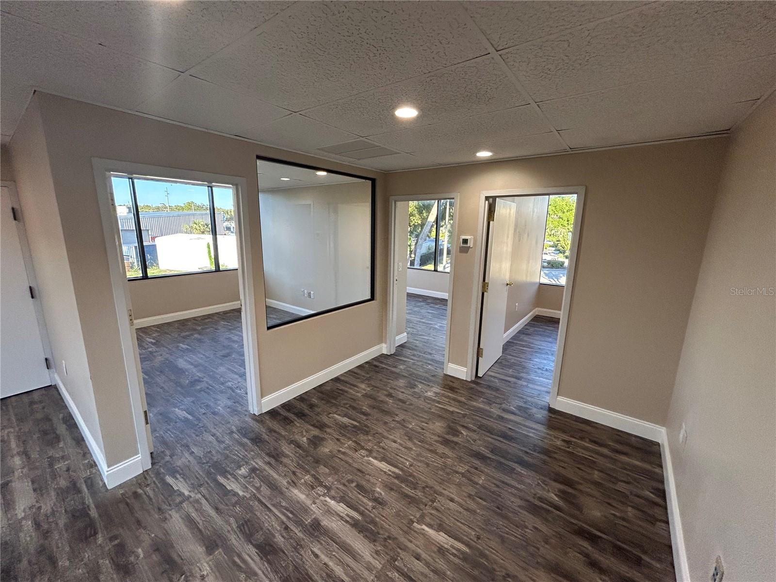 ONE CARROLLWOOD PLACE A CONDOM - Commercial Lease