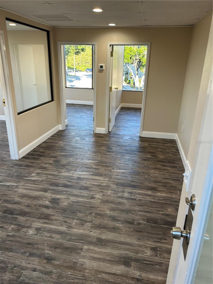 ONE CARROLLWOOD PLACE A CONDOM - Commercial Lease