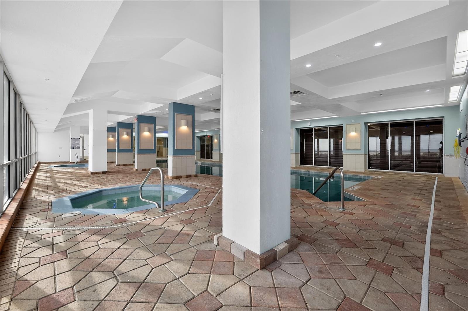 DAYTONA BEACH RESORT & CONF CENTER - Residential