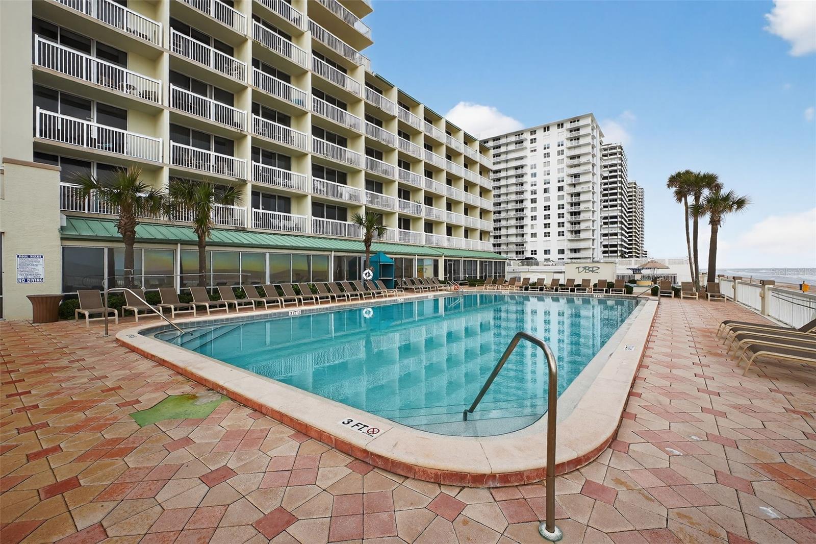 DAYTONA BEACH RESORT & CONF CENTER - Residential