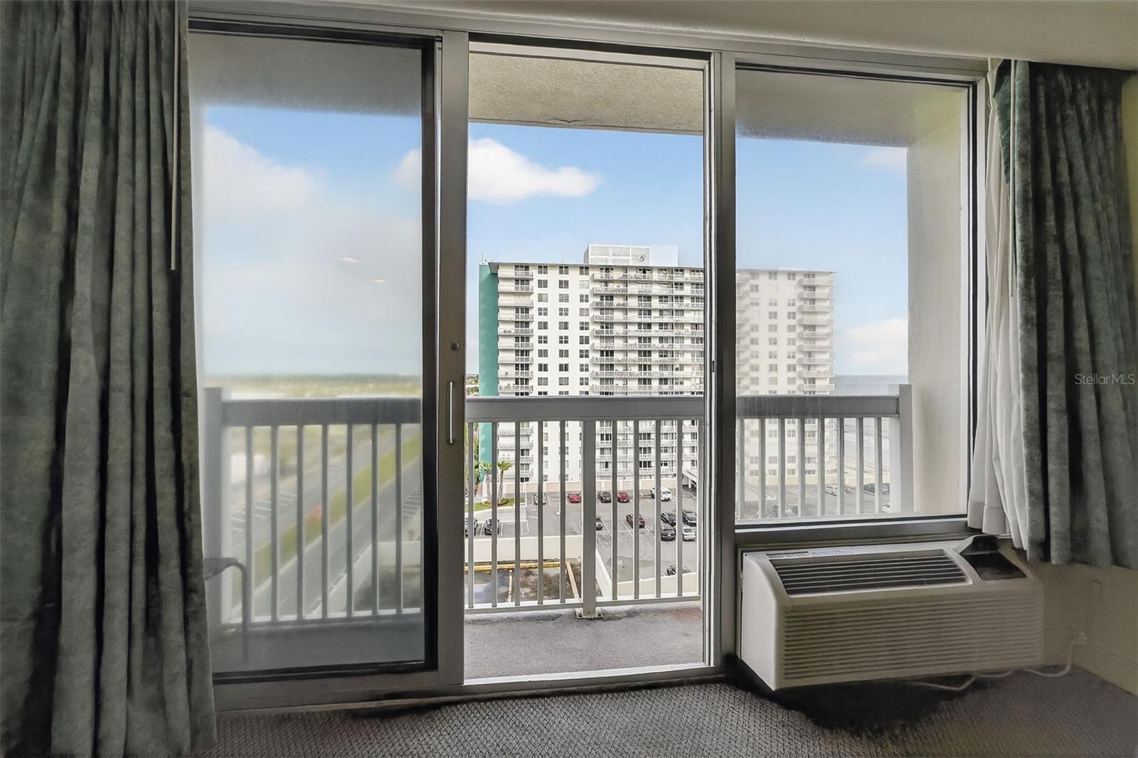 DAYTONA BEACH RESORT & CONF CENTER - Residential