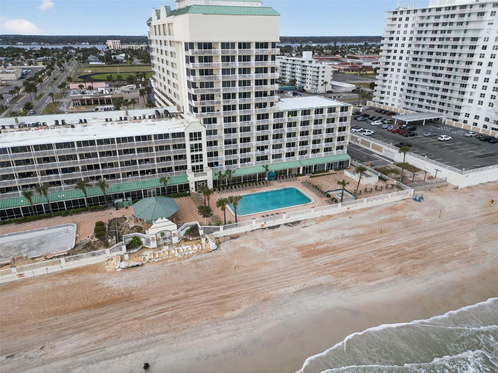 DAYTONA BEACH RESORT & CONF CENTER - Residential