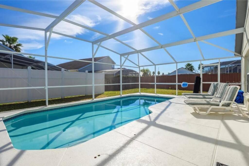 160 BLOOMINGDALE DRIVE