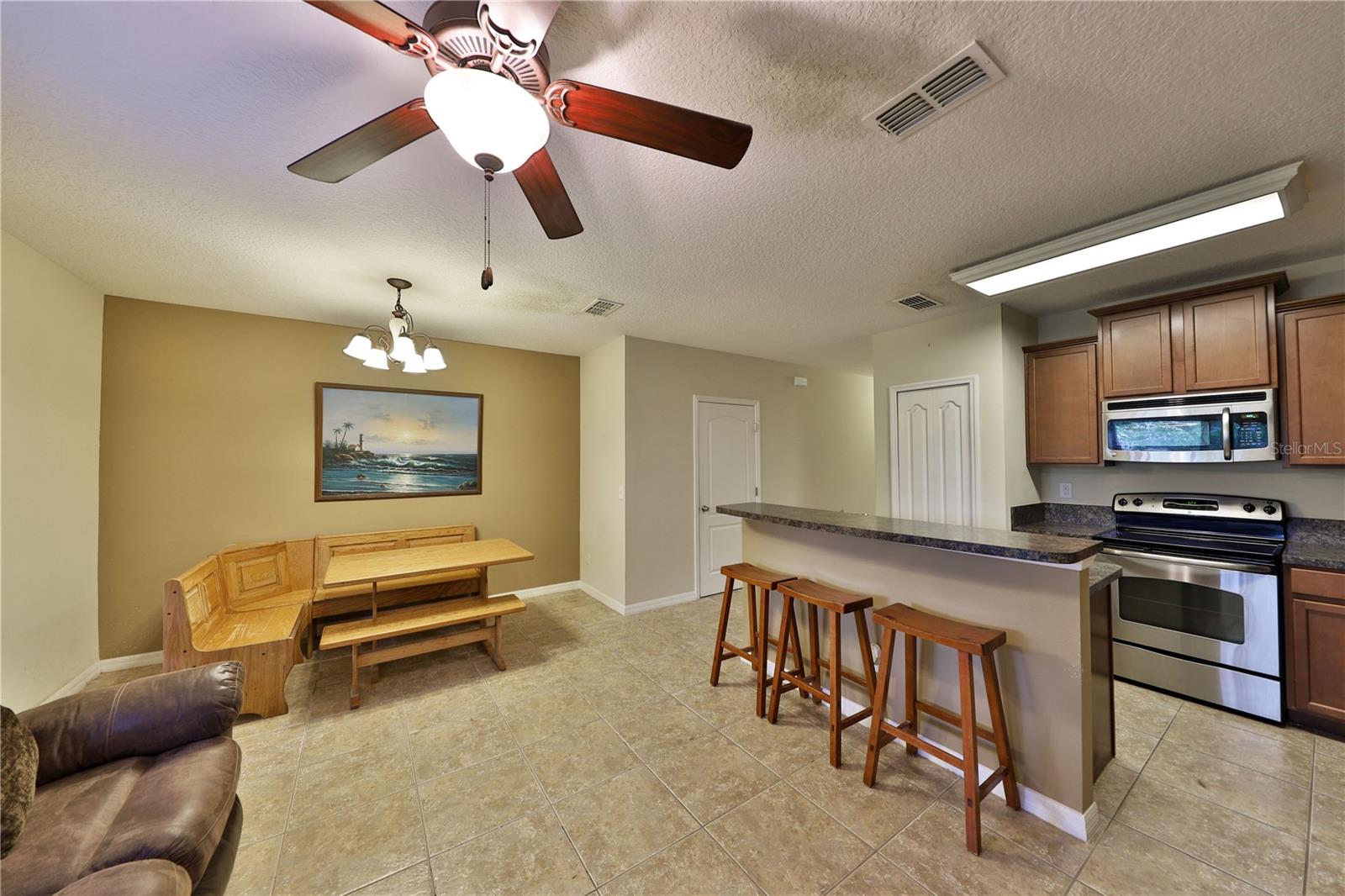 HANOVER POINTE - Residential
