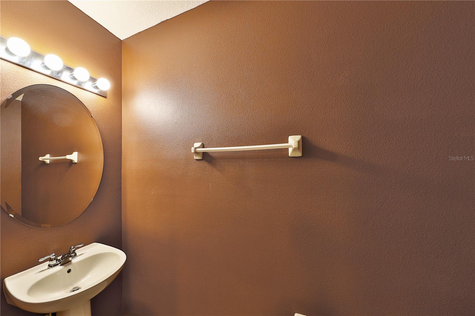 HANOVER POINTE - Residential